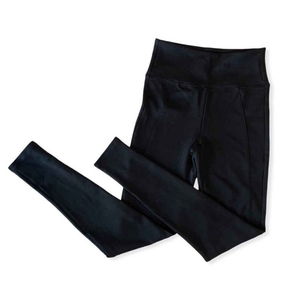 Assets By Spanx Classic Black Leggings - Picture 2 of 3